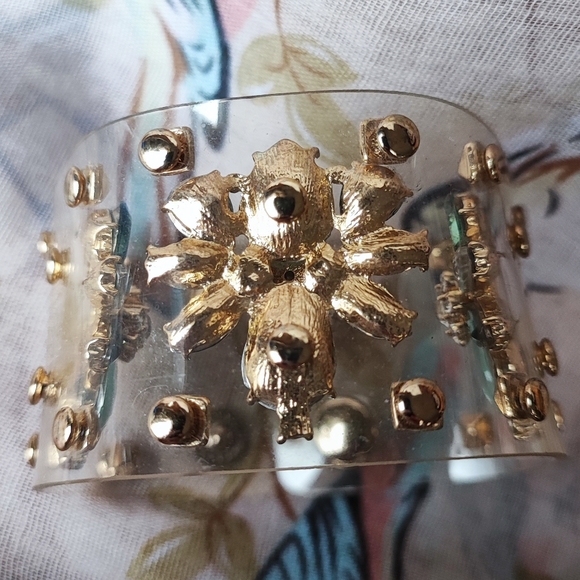 Thick Clear Plastic Gold Tone Rhinestone Snap Cuff Bracelet Emerald Seafoam EUC - Picture 9 of 16